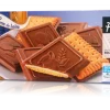 Bolachas Petit Milk Biscuit com Chocolate de Leite
