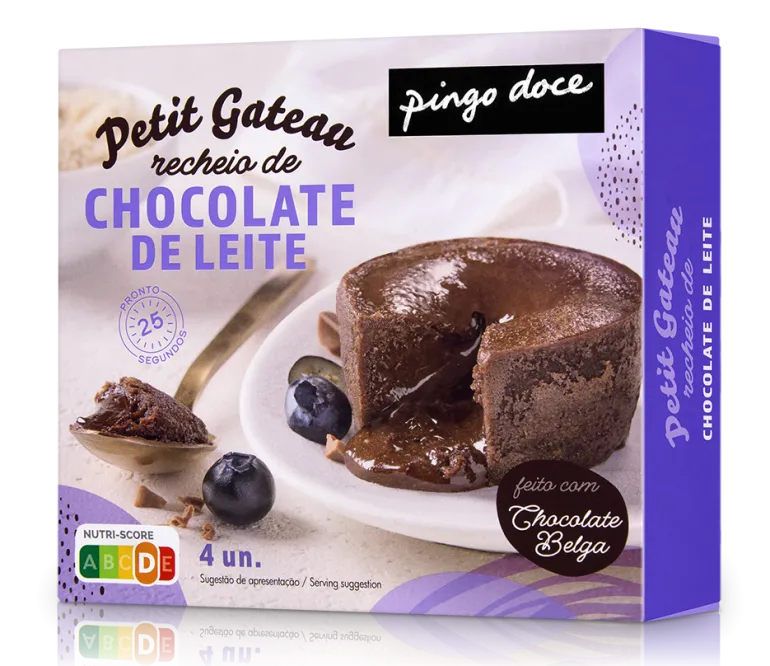 Petit Gateau com Recheio de Chocolate de Leite